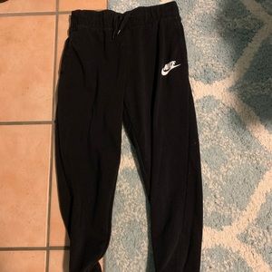girls nike sweatpants size m